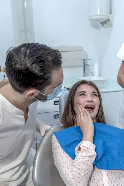 Best Emergency Denture Repair in March Ar, CA